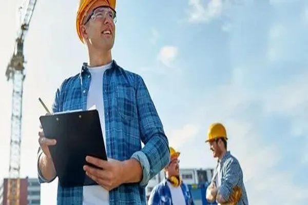 Строители моста на полуостров Российский во Владивостоке, который...